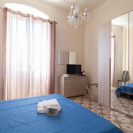 Rent Rooms La Spezia Esterno foto
