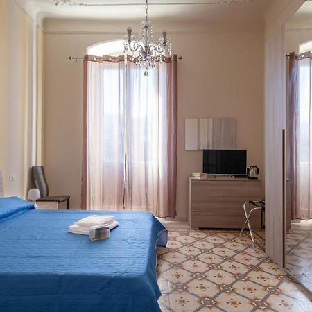 Rent Rooms La Spezia Esterno foto