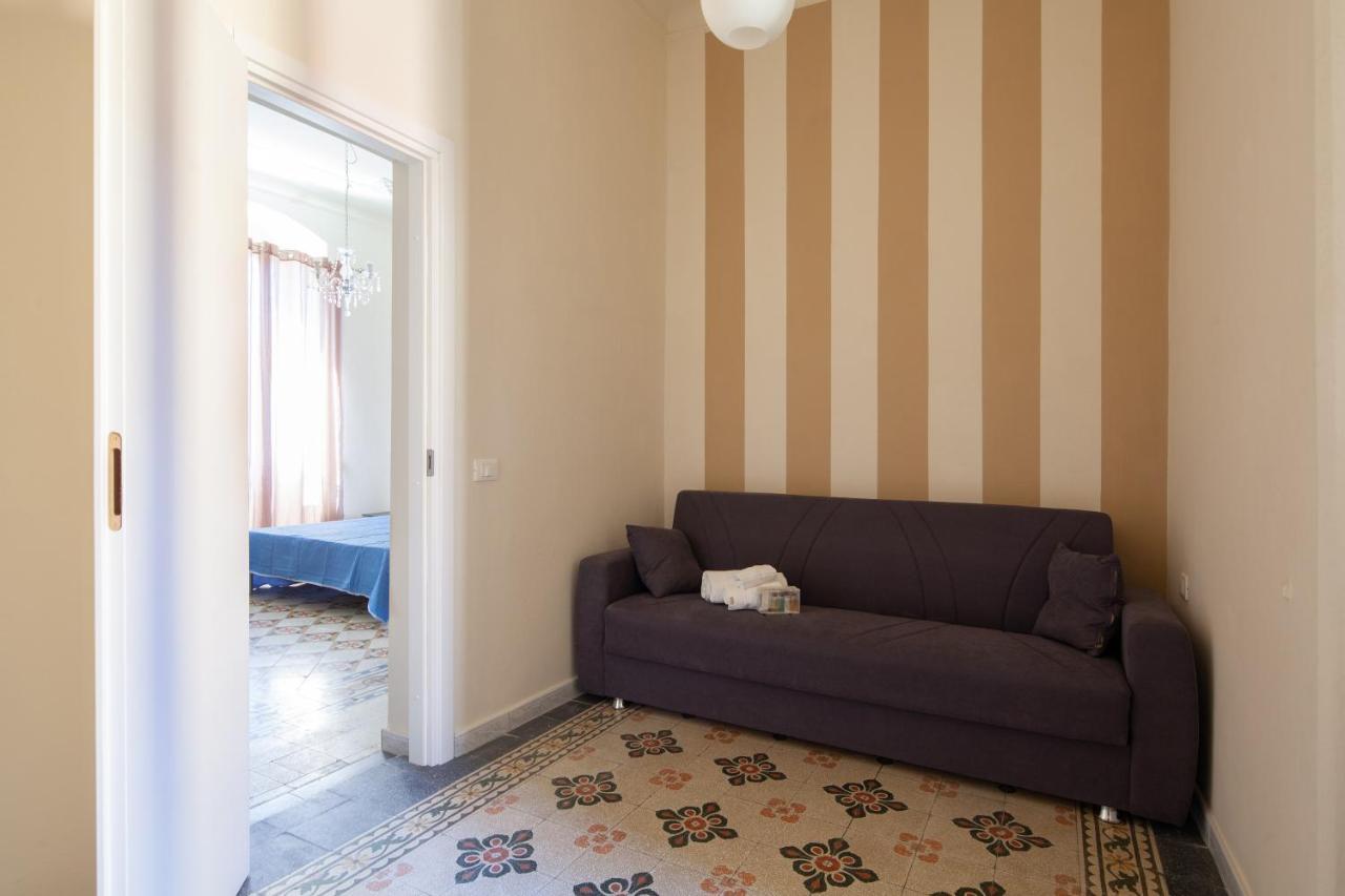 Rent Rooms La Spezia Esterno foto