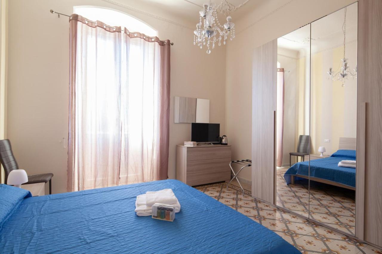 Rent Rooms La Spezia Esterno foto