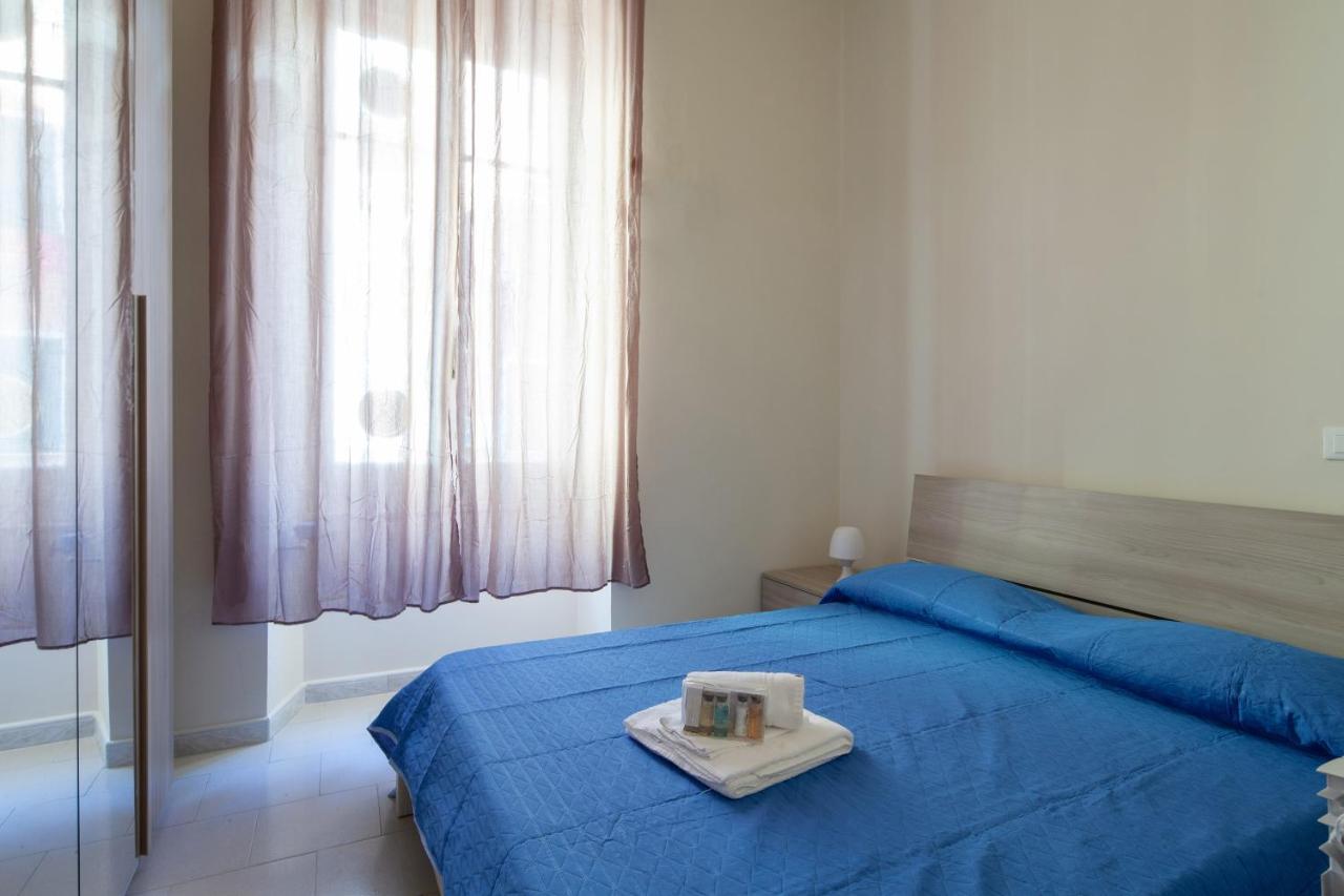 Rent Rooms La Spezia Esterno foto